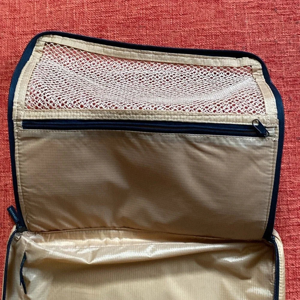Levenger peach nylon